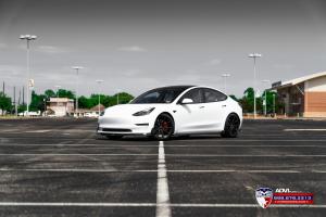 Tesla Model 3 by EVS Motors on ADV.1 Wheels (ADV5.0 FLOWSPEC) 2020 года 